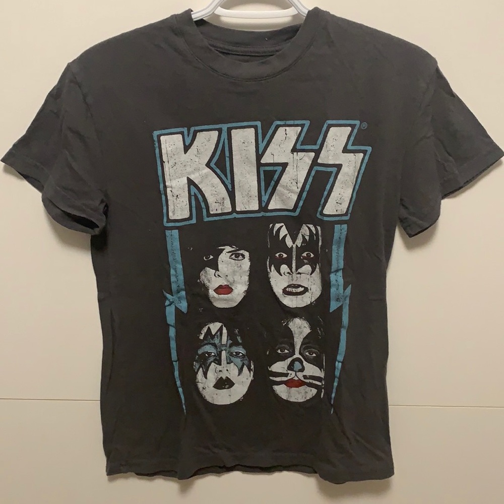 KISS band tee